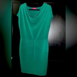 Like New condition. Catherine Malandrino, beautiful green dress, sz L.